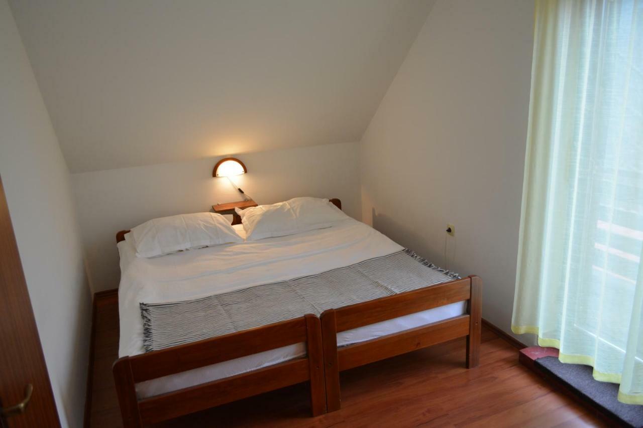 Holiday Home Coprnicka Hisa Skrad Esterno foto
